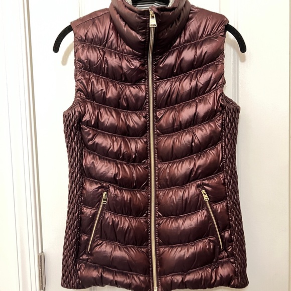 Calvin Klein Down Performance Premium Puffer Vest Womens Jacket Small Top Maroon - Picture 2 of 9